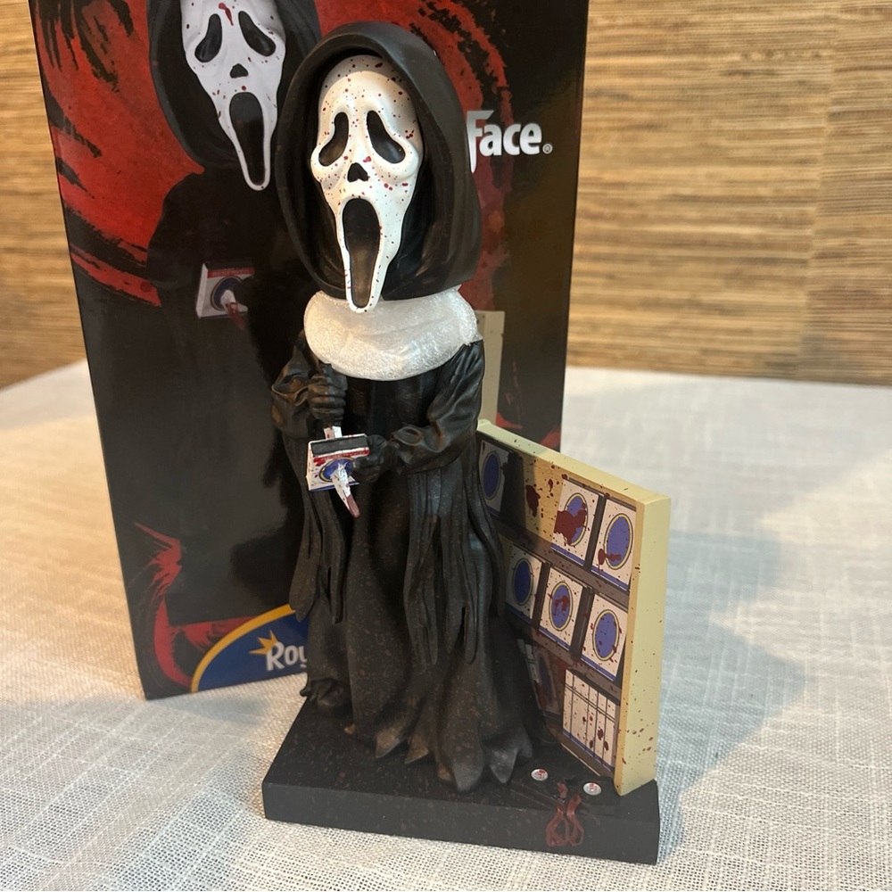 Royal Bobbles Ghostface Scream VHS Store Bobblehead figure NEW